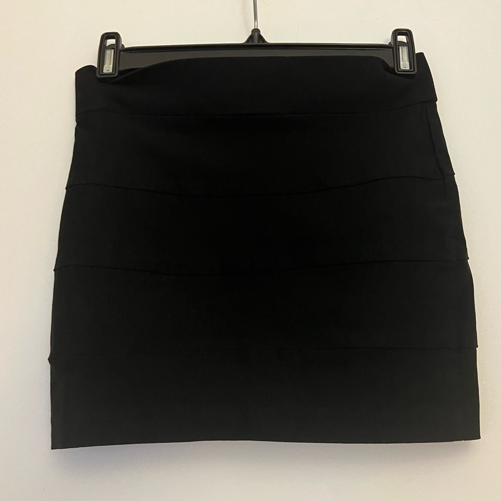 A’gaci Juniors Black Bandage Skirt - Picture 2 of 3